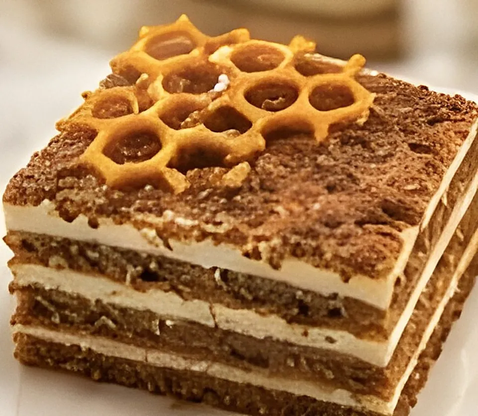 Medovik Honey Cake